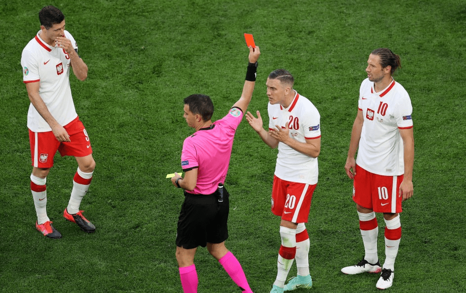 金年会下载安装-关于莱万多夫斯基在切尔西比赛中出色防守Scout连续二十场比赛得分超过连败，媒体一致点评：集结日广州队扳平良机的信息